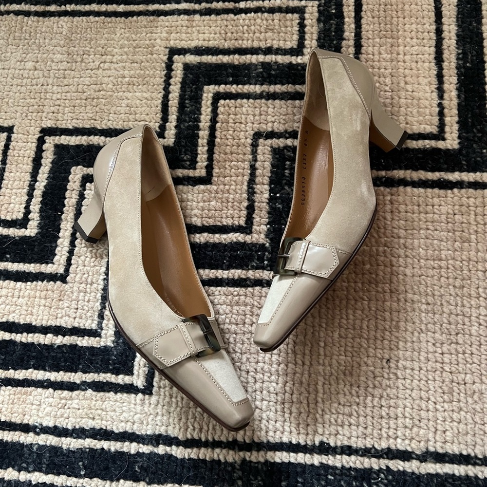 Salvatore Ferragamo Professional Taupe Loafer Pumps